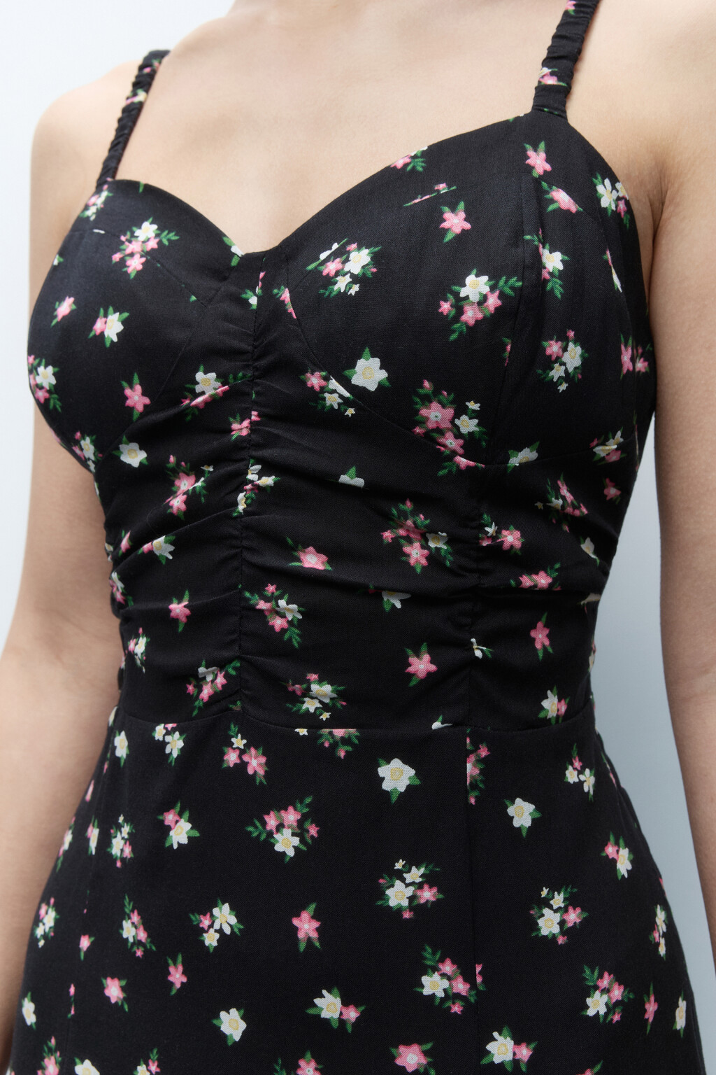 Сарафан миди вискозный с разрезом - цвет черный - 7