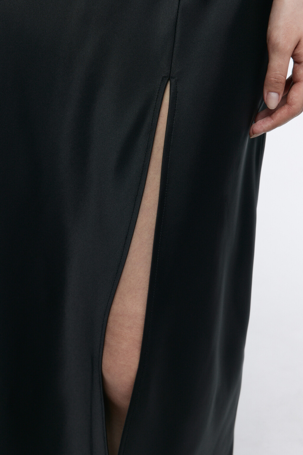Платье-комбинация миди с разрезом - цвет черный - 7