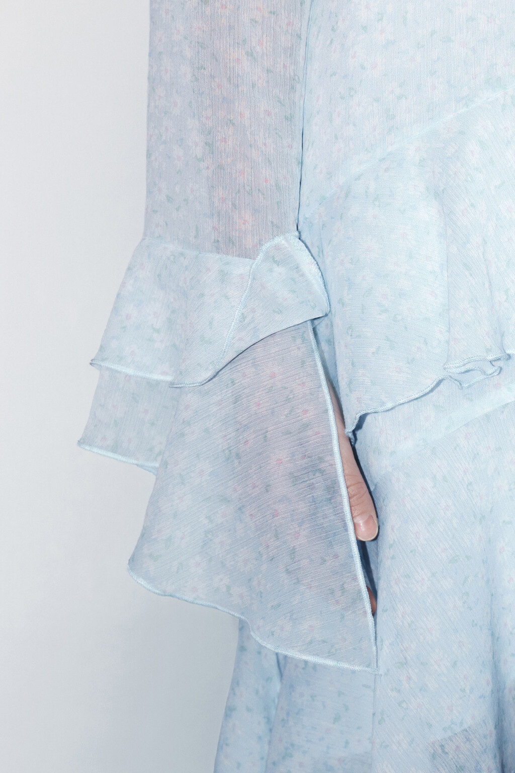 Платье мини шифоновое с воланами - цвет голубой - 7