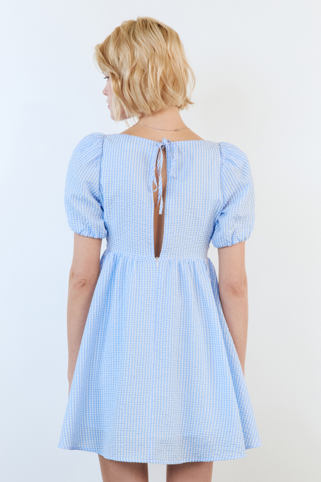 Платье baby-doll мини с коротким рукавом - цвет голубой - 4