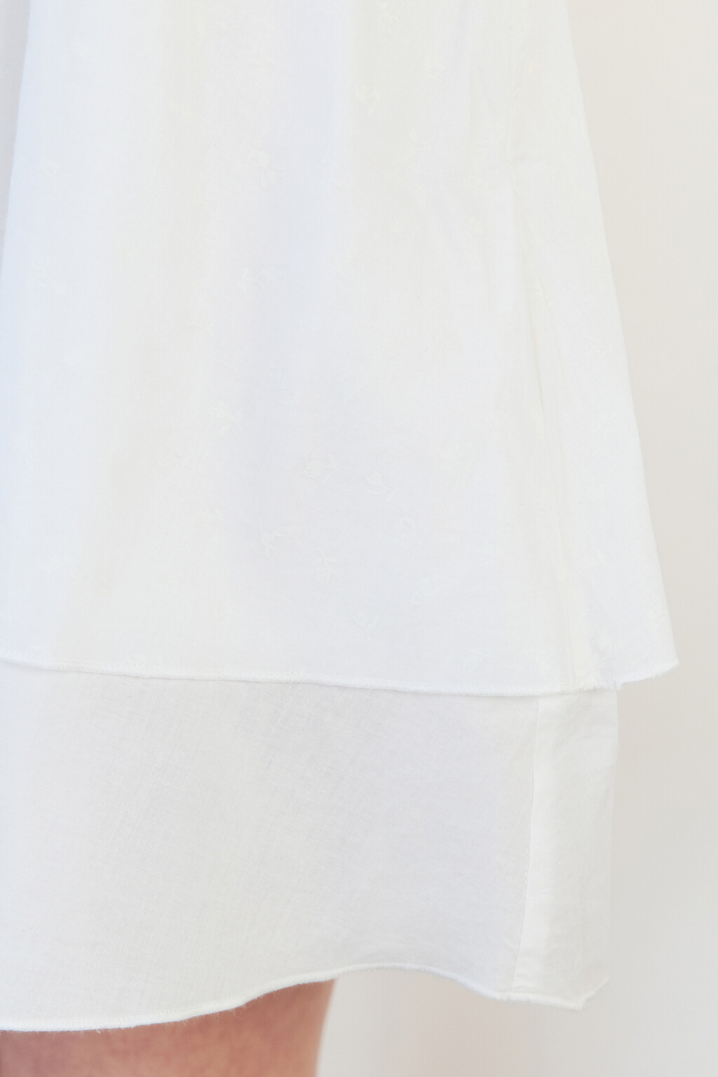 Платье-сарафан хлопковое на тонких бретельках - цвет белый - 8