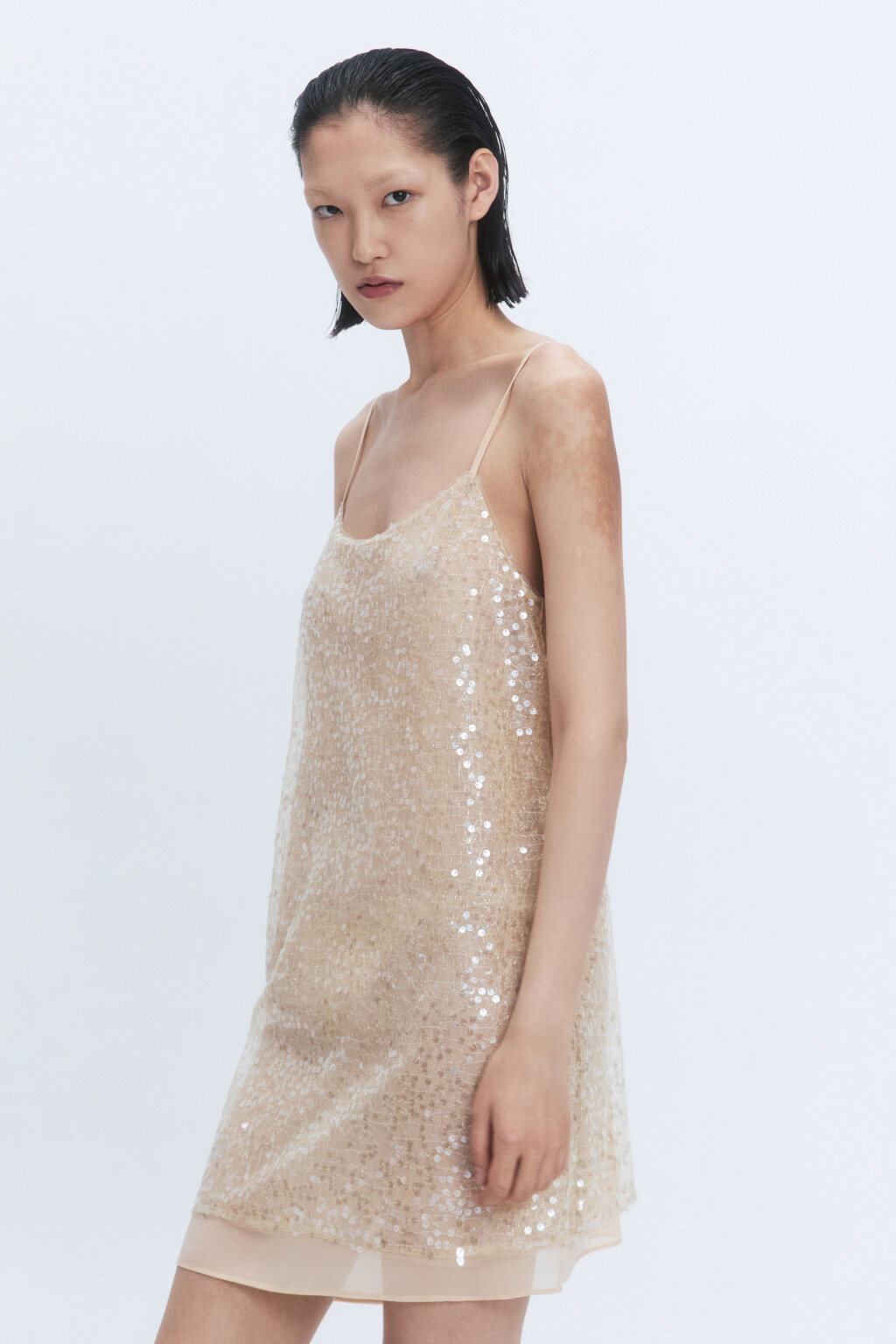 Платье мини шифоновое с пайетками - цвет серый - 5