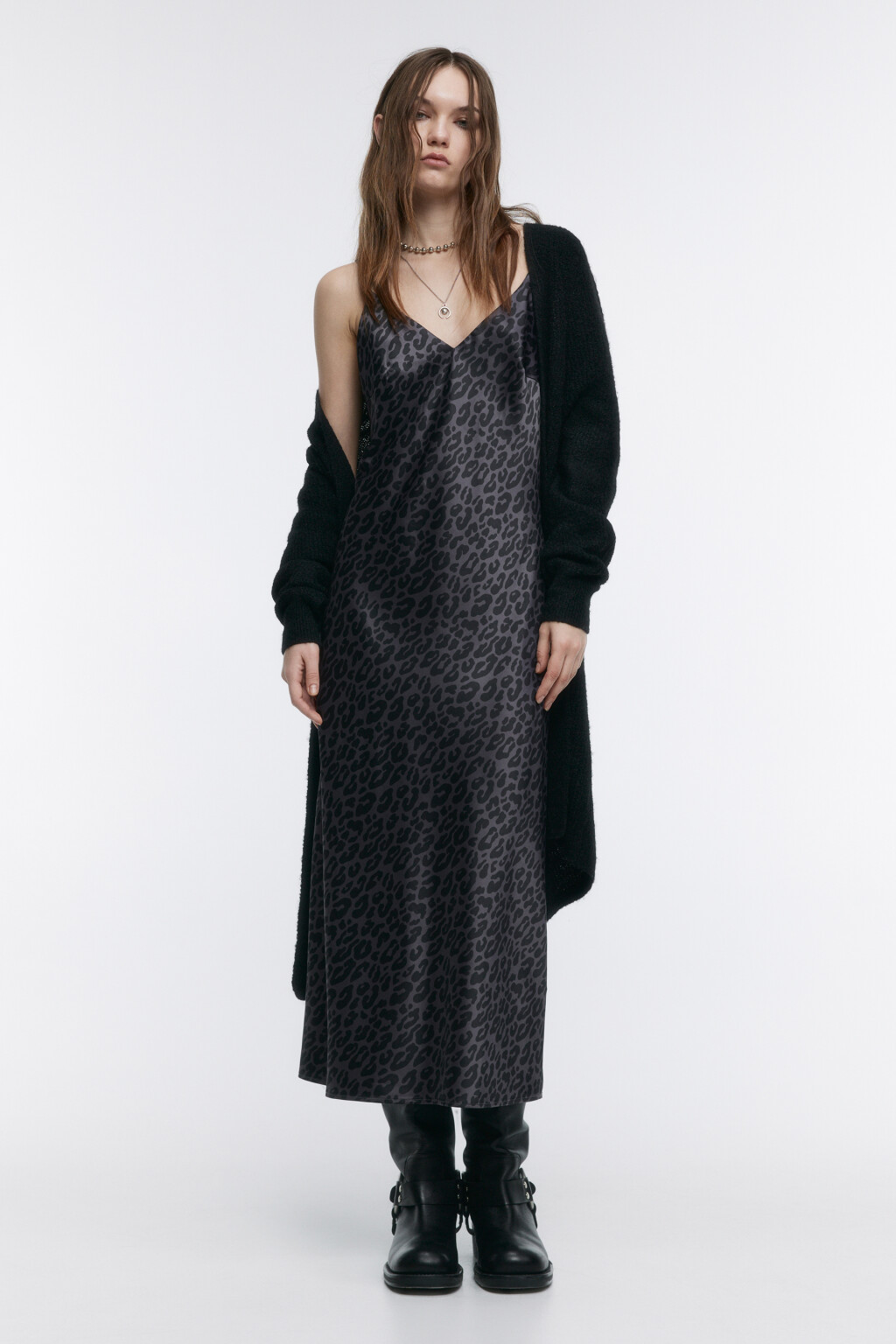 Платье-комбинация миди атласное - цвет черный - 1