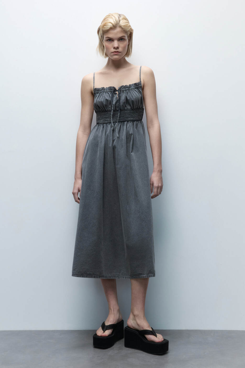 Платье-сарафан миди хлопковое с вареным эффектом - цвет серый - 5