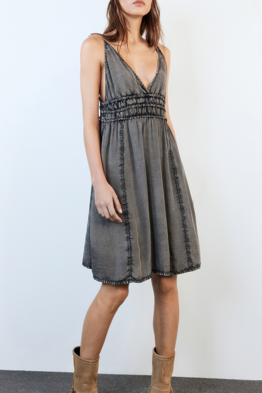 Сарафан мини вискозный с вареным эффектом - цвет серый - 2