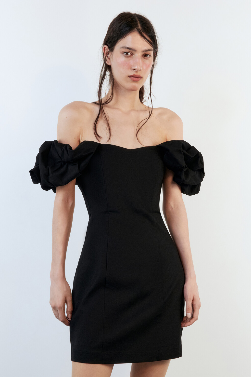 Платье облегающее с корсетом и пышными рукавами - цвет черный - 4