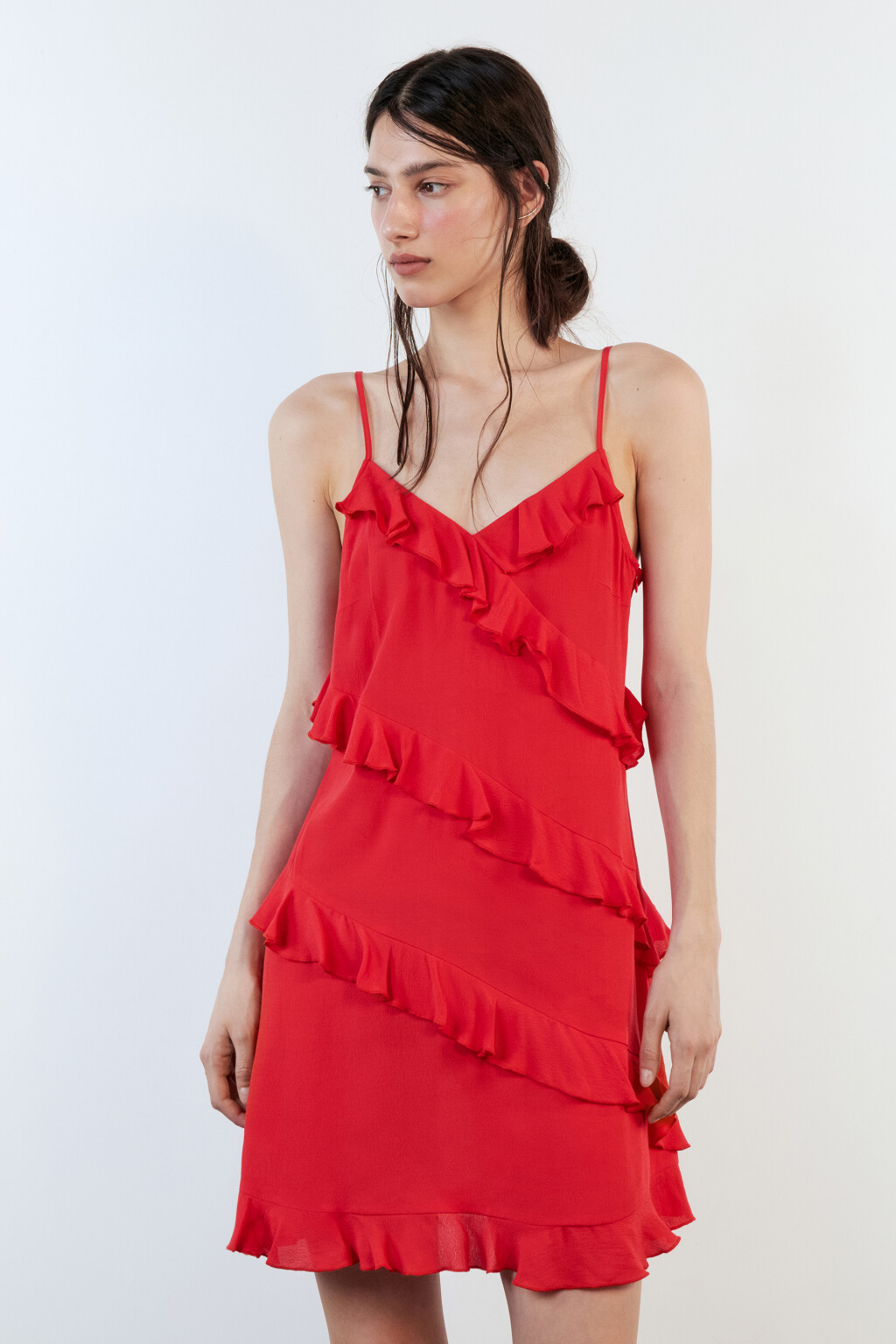 Платье-комбинация мини вискозное с воланами - цвет красный - 2