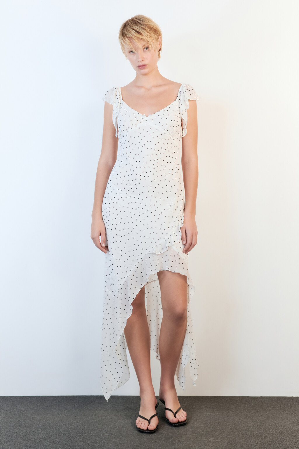 Платье миди шифоновое с асимметричной юбкой - цвет белый - 3