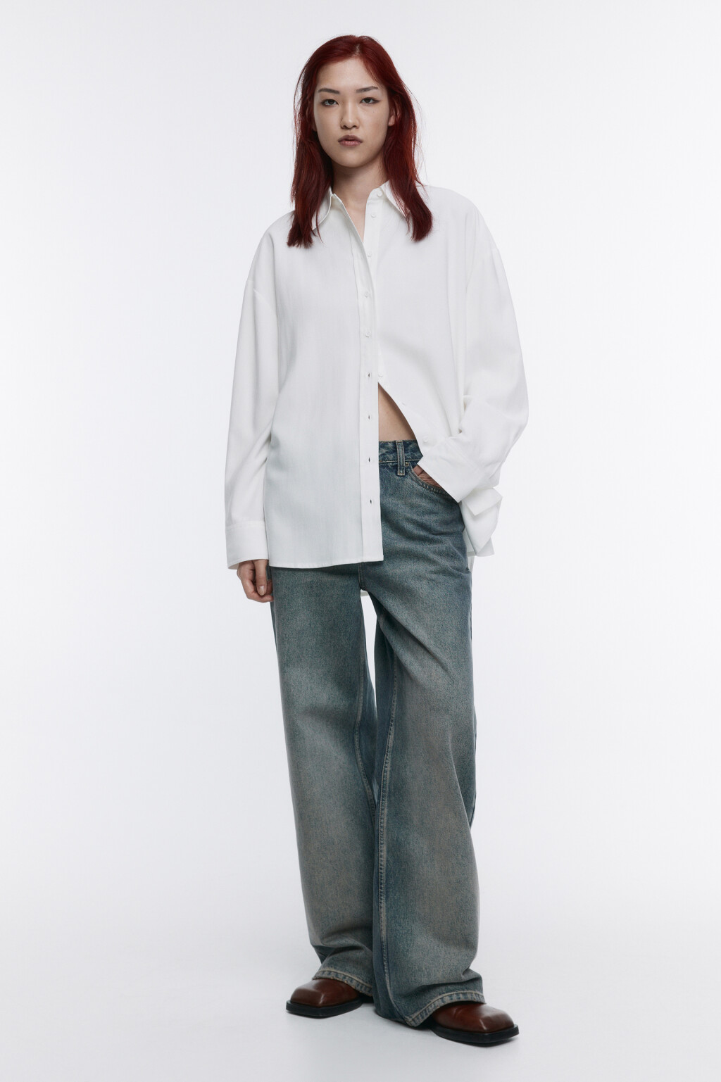 Рубашка oversize из вискозы - цвет белый - 5