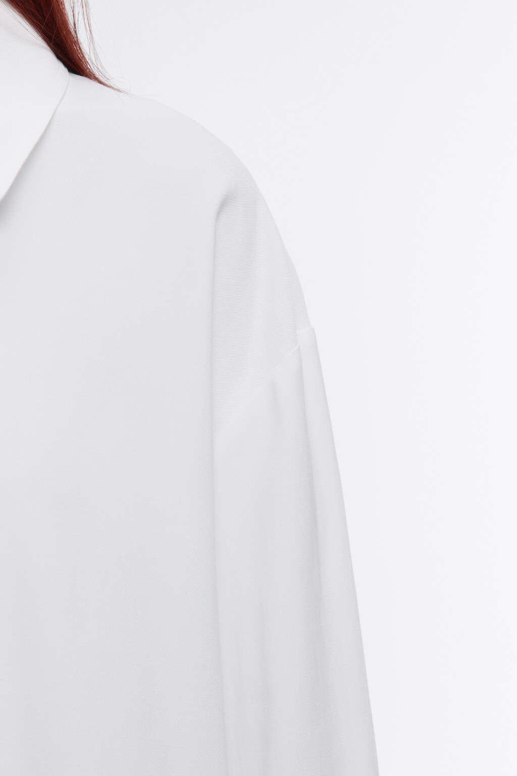 Рубашка oversize из вискозы - цвет белый - 7