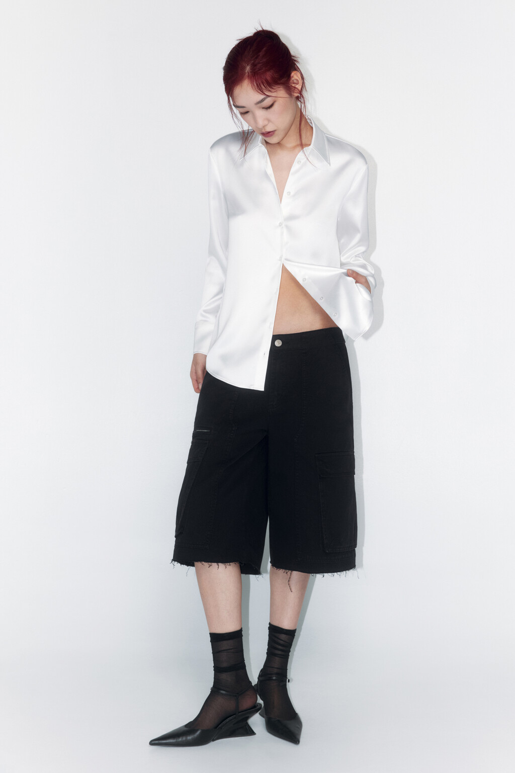 Блузка атласная с длинными рукавами - цвет белый - 1