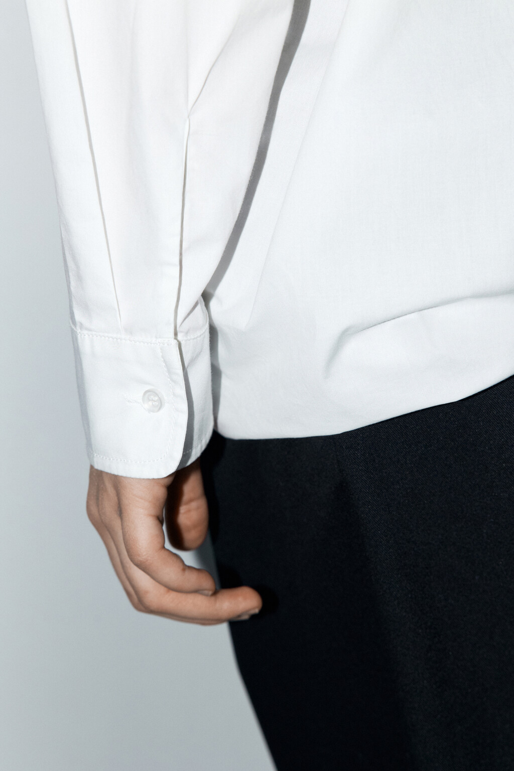 Рубашка oversize с майкой из сетки - цвет белый - 7