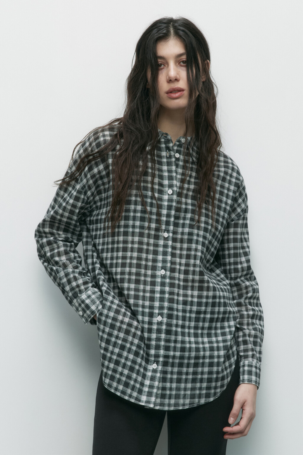 Рубашка oversize клетчатая с вареным эффектом - цвет черный - 3