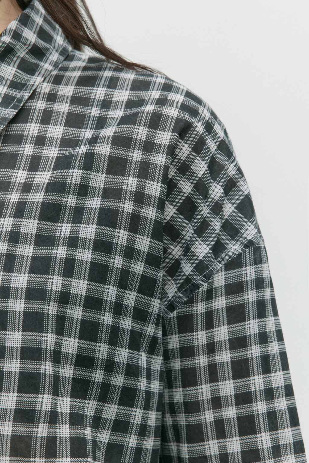 Рубашка oversize клетчатая с вареным эффектом - цвет черный - 7