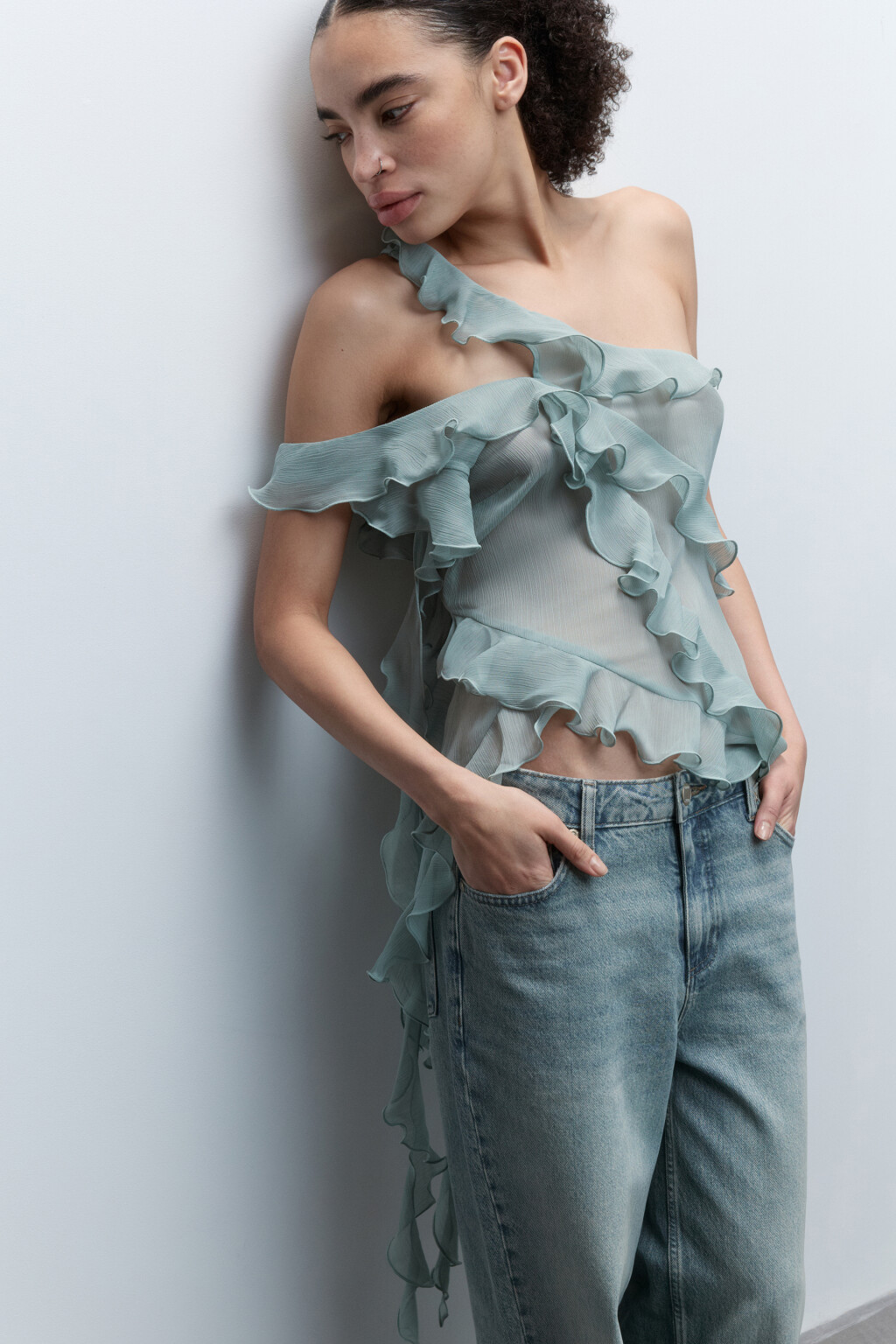 Блузка-топ шифоновая с асимметричными воланами - цвет мятный - 2