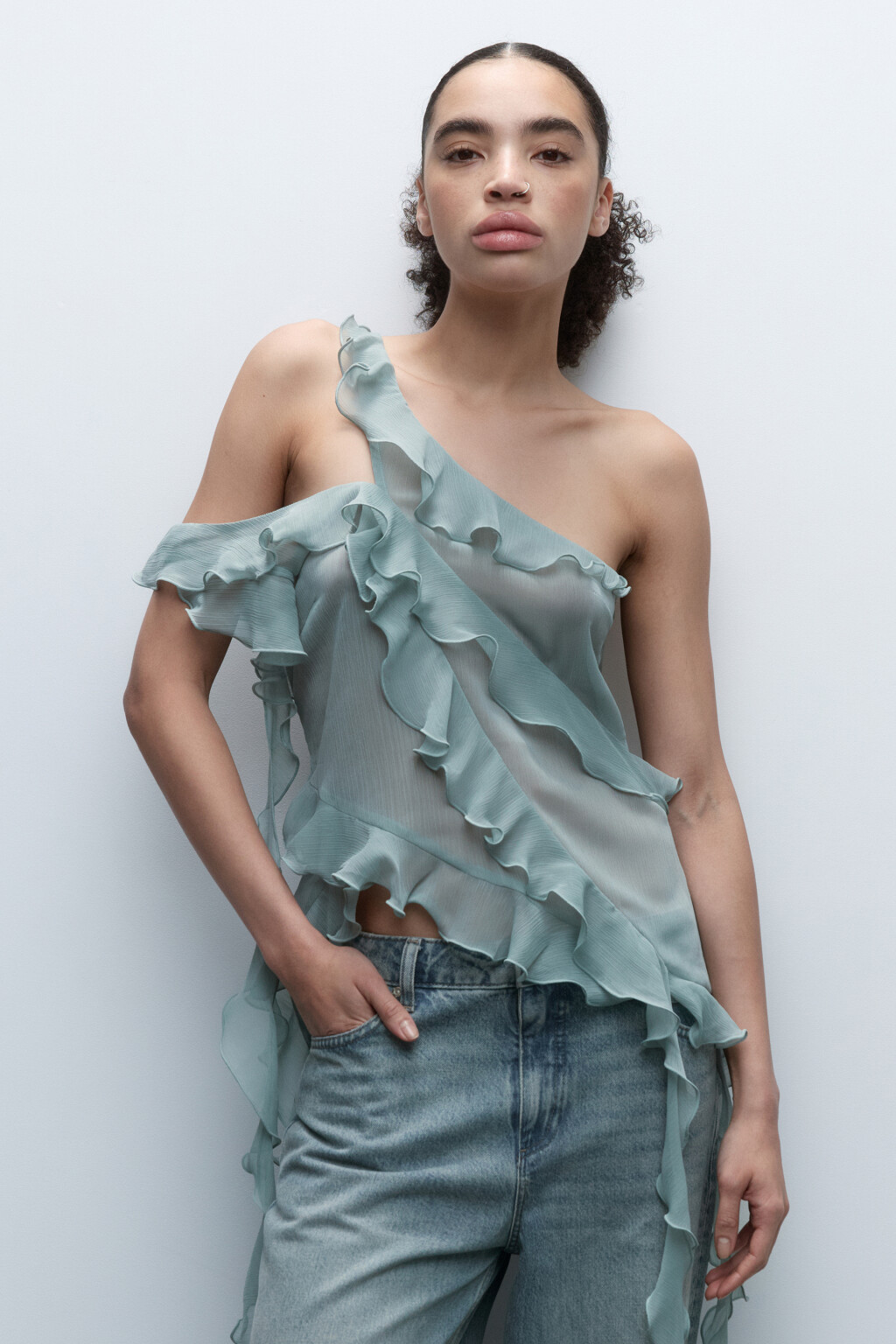 Блузка-топ шифоновая с асимметричными воланами - цвет мятный - 3