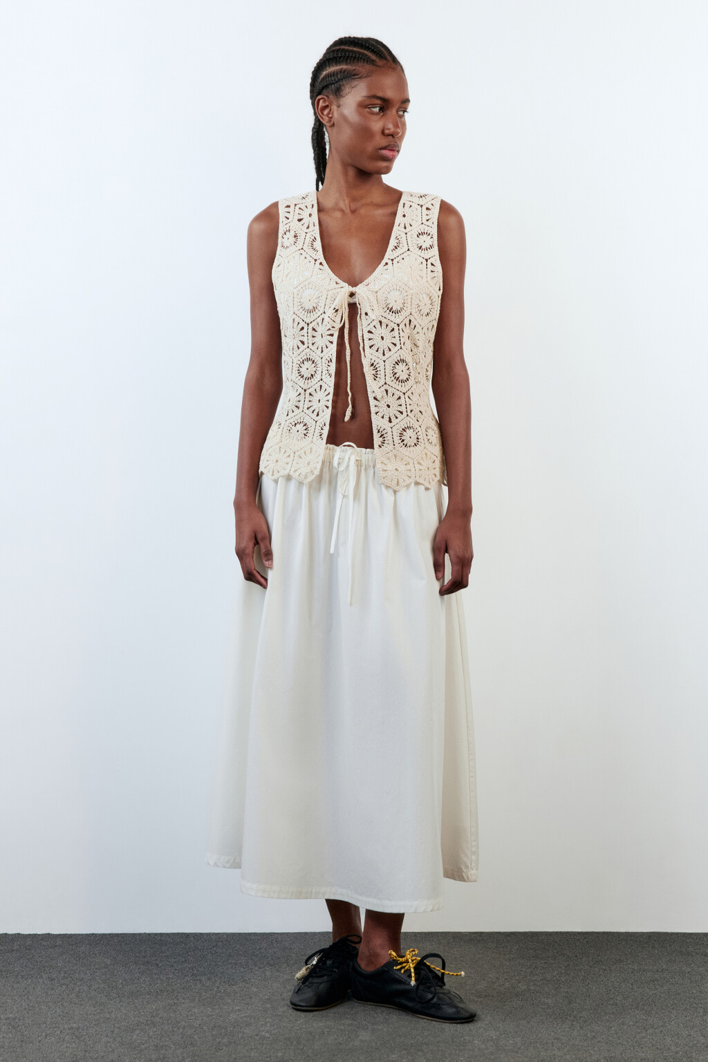 Блузка-топ вязаная ажурная на завязках - цвет молочный - 5