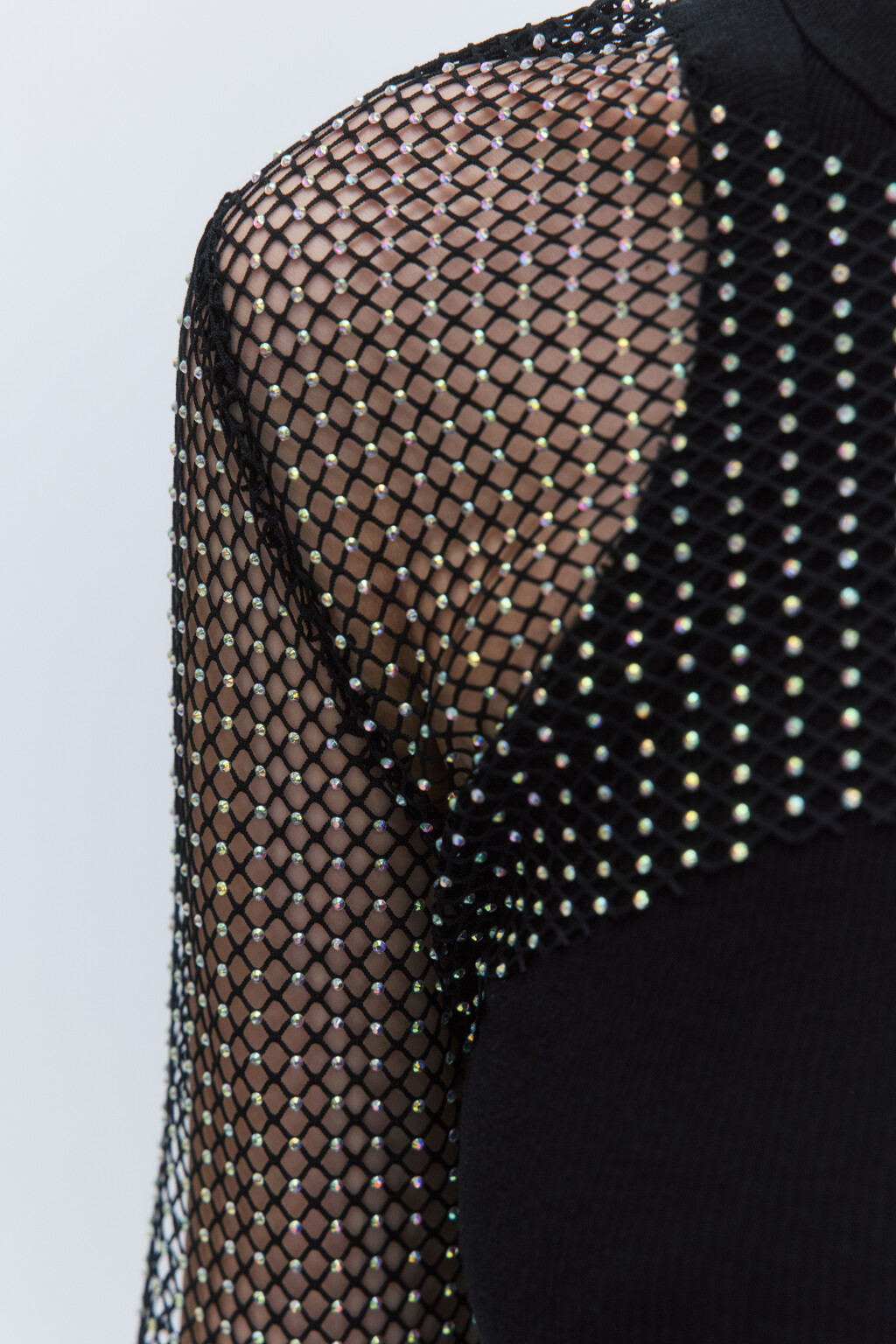 Лонгслив-болеро из сетки со стразами - цвет черный - 8
