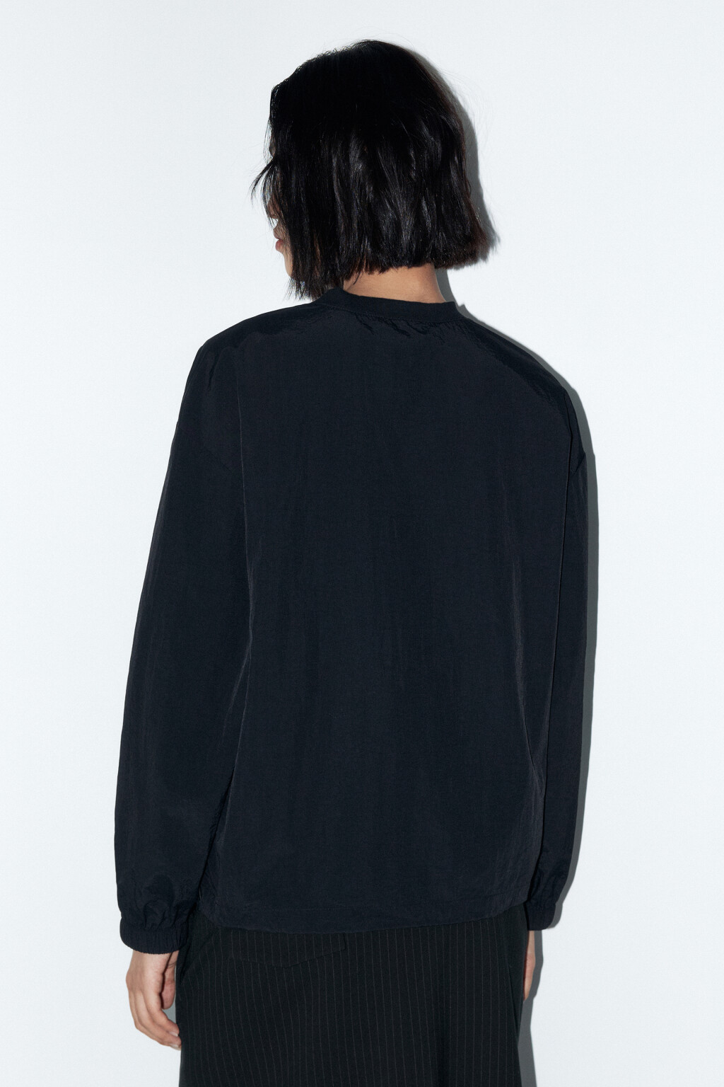 Джемпер-овершот спортивный с лампасами - цвет черный - 4