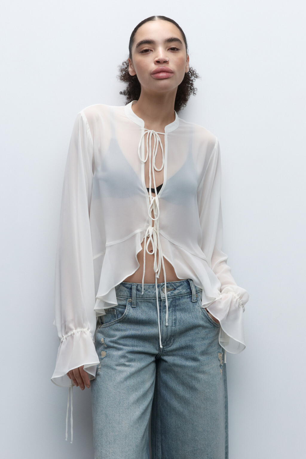 Блузка шифоновая с длинными рукавами и завязками - цвет молочный - 2