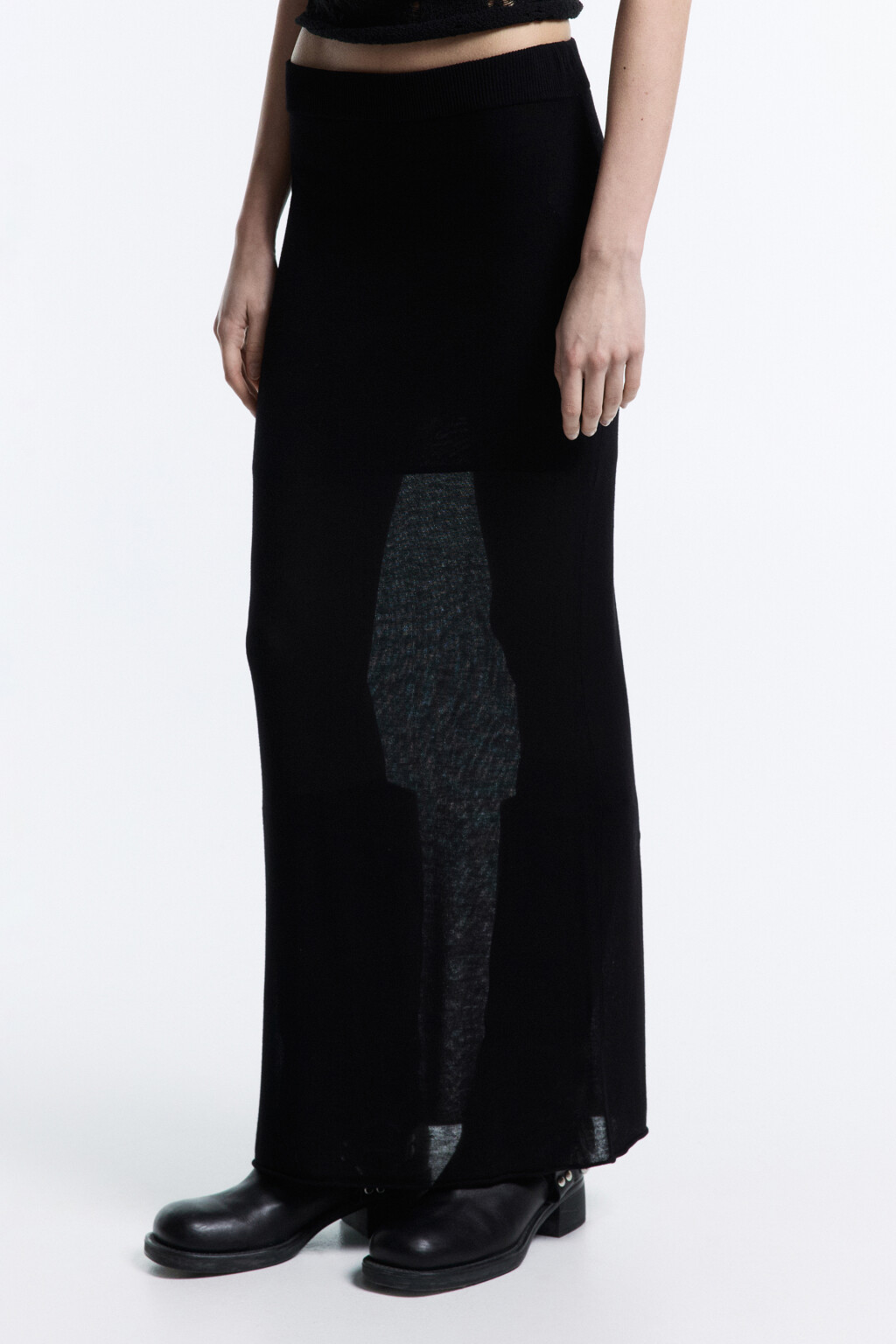 Юбка макси прямая вискозная тонкой вязки - цвет черный - 3