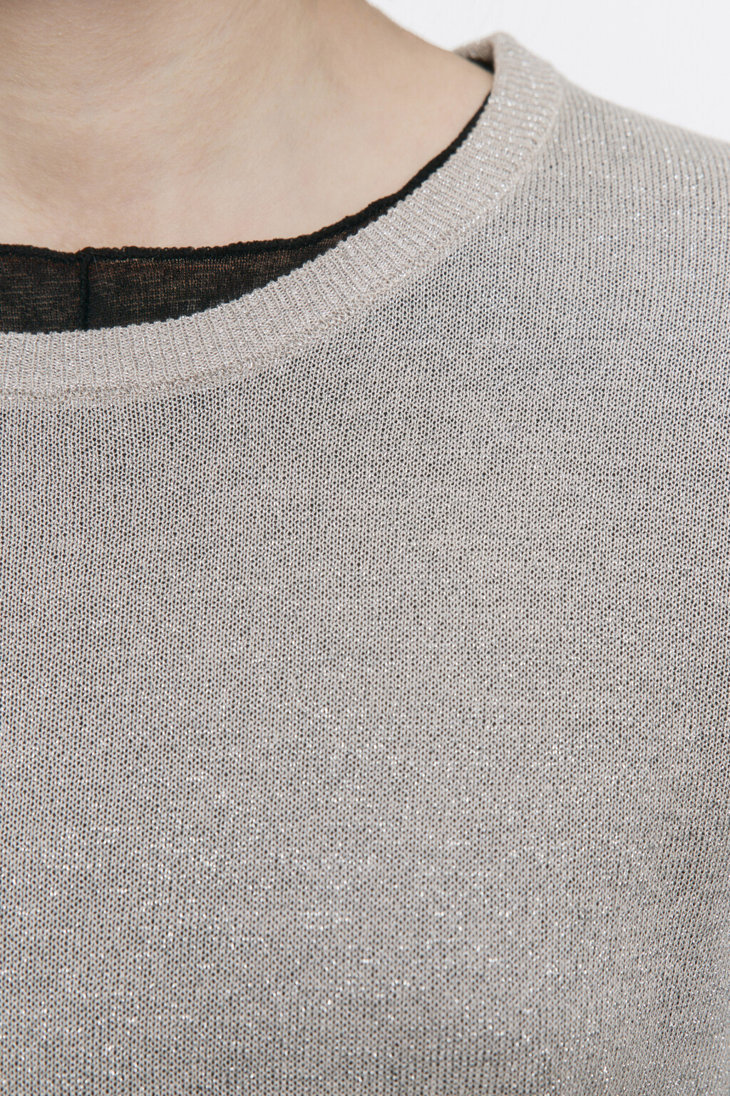 Джемпер тонкой вязки с люрексом - цвет бежевый - 6