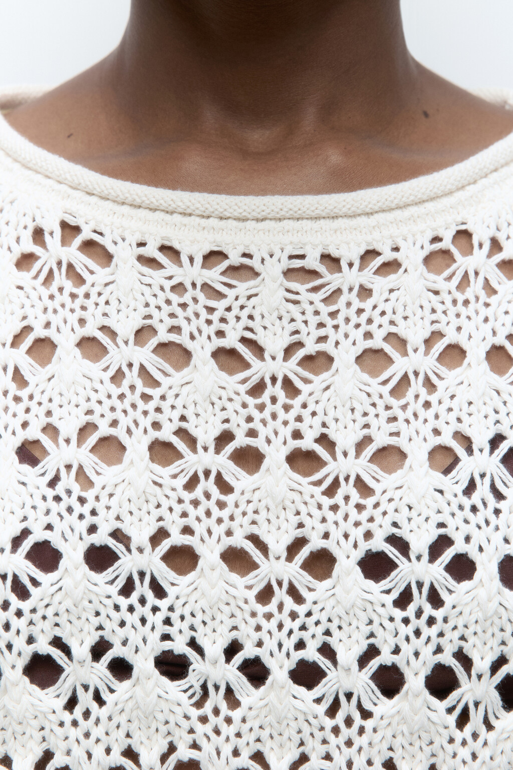 Джемпер укороченный ажурной вязки - цвет бежевый - 6
