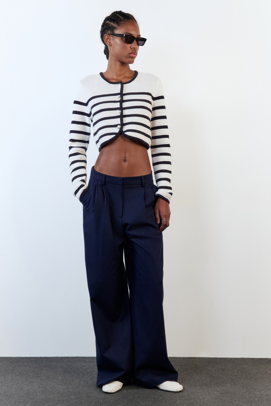 Кардиган вязаный укороченный в полоску - цвет белый - 5