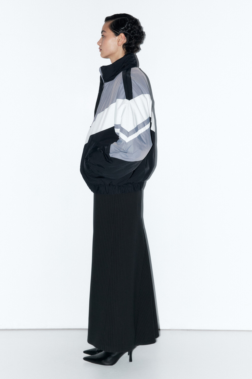 Куртка-олимпийка утепленная с принтом - цвет черный - 5