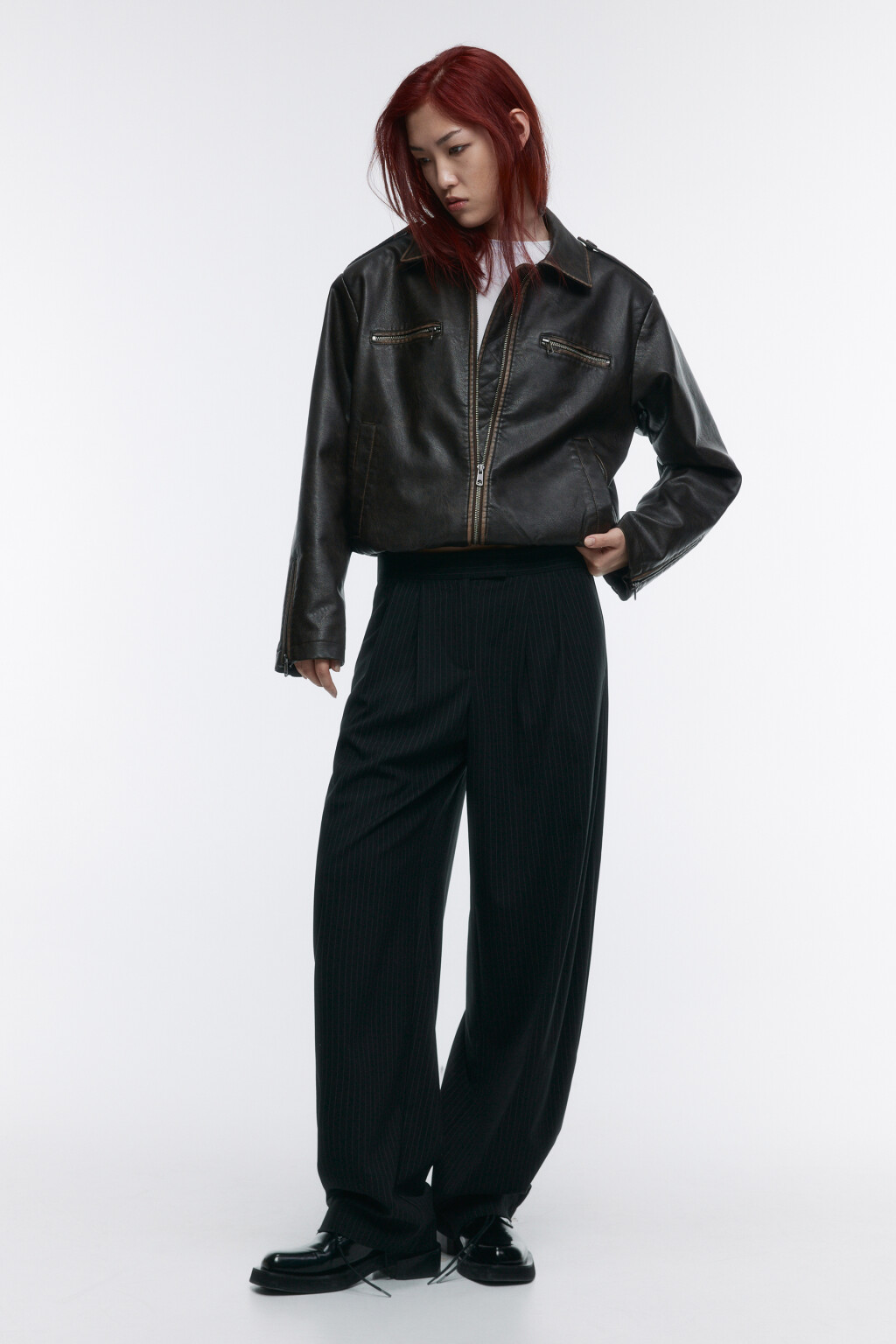 Куртка-бомбер укороченная с погонами - цвет коричневый - 6