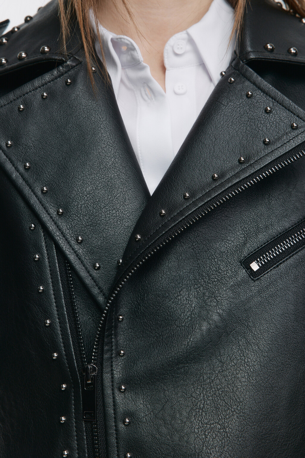 Куртка-косуха байкерская с заклепками - цвет черный - 7