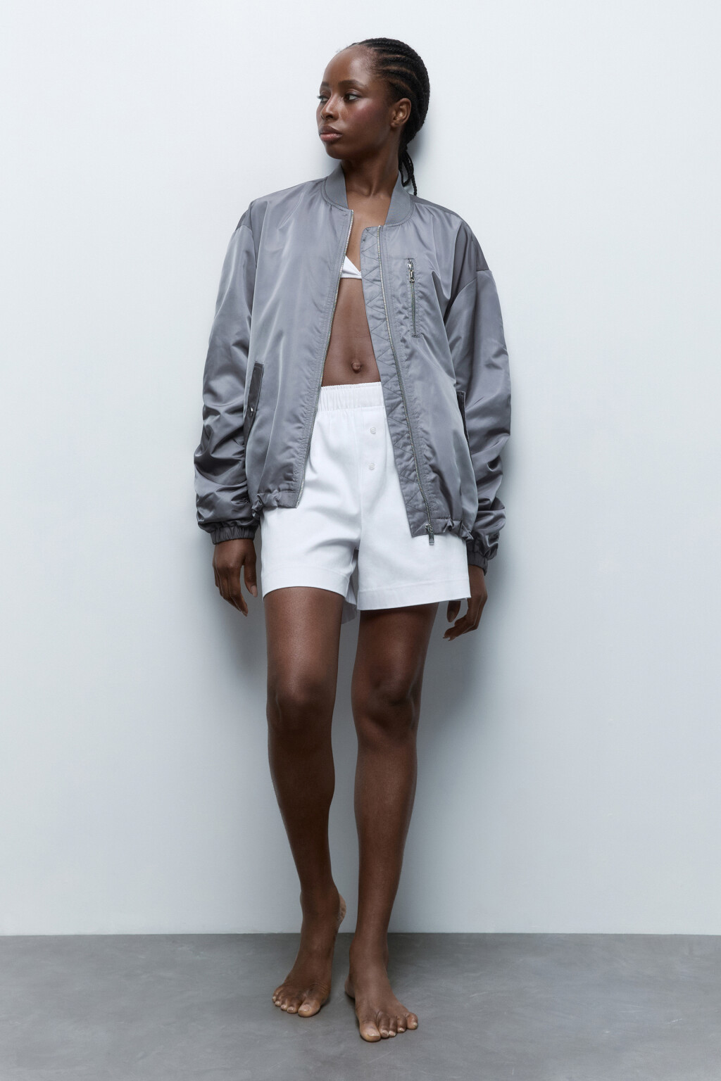 Куртка-бомбер oversize с драпировками - цвет серый - 6