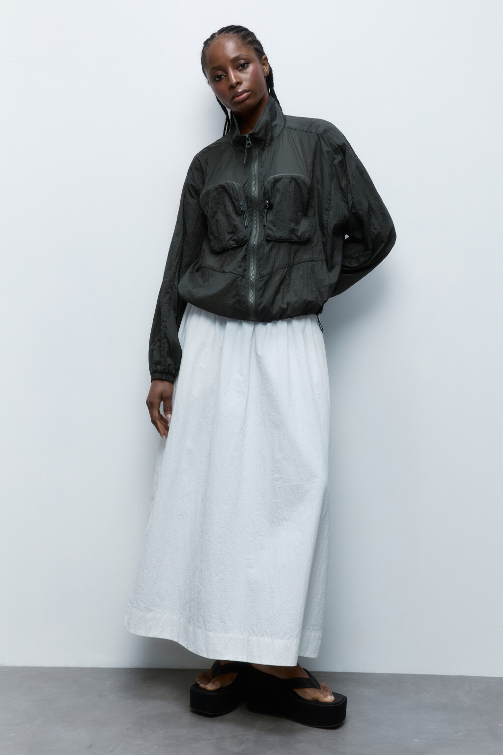 Куртка-ветровка из плащевой ткани - цвет зеленый - 5