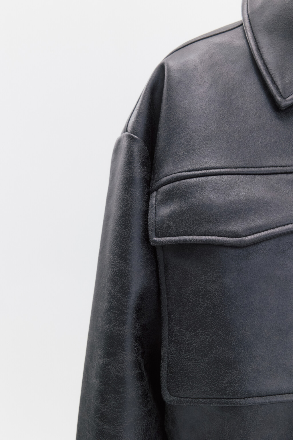 Куртка-бомбер укороченная с накладными карманами - цвет серый - 8