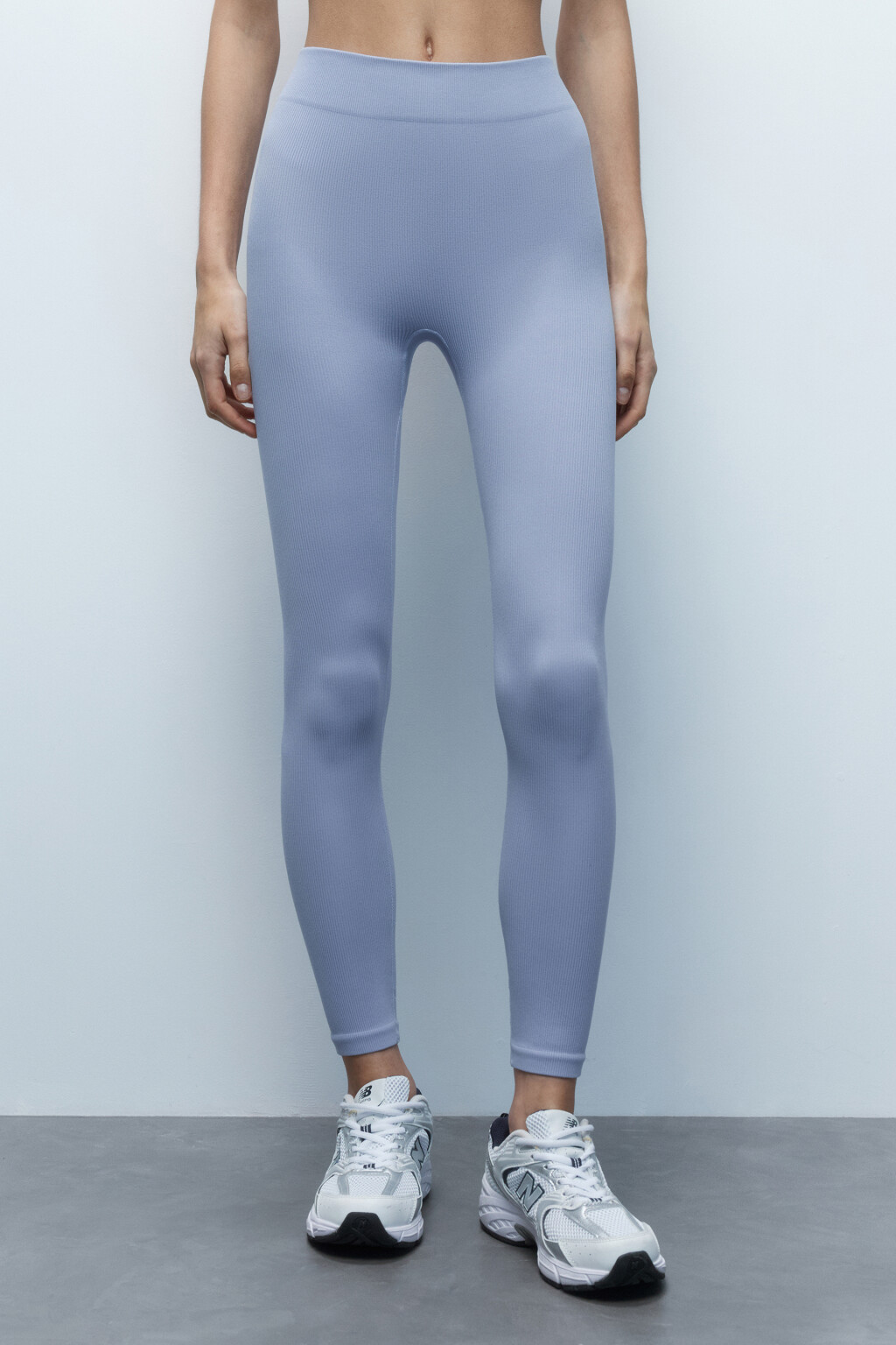 Легинсы спортивные бесшовные в рубчик - цвет голубой - 4