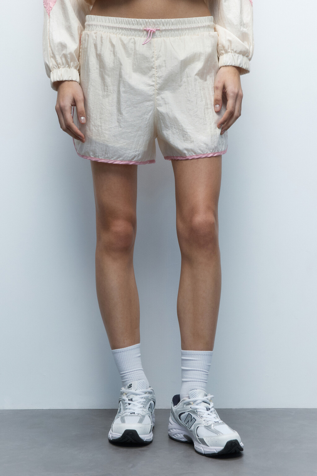 Шорты спортивные с поясом-резинкой - цвет розовый - 2