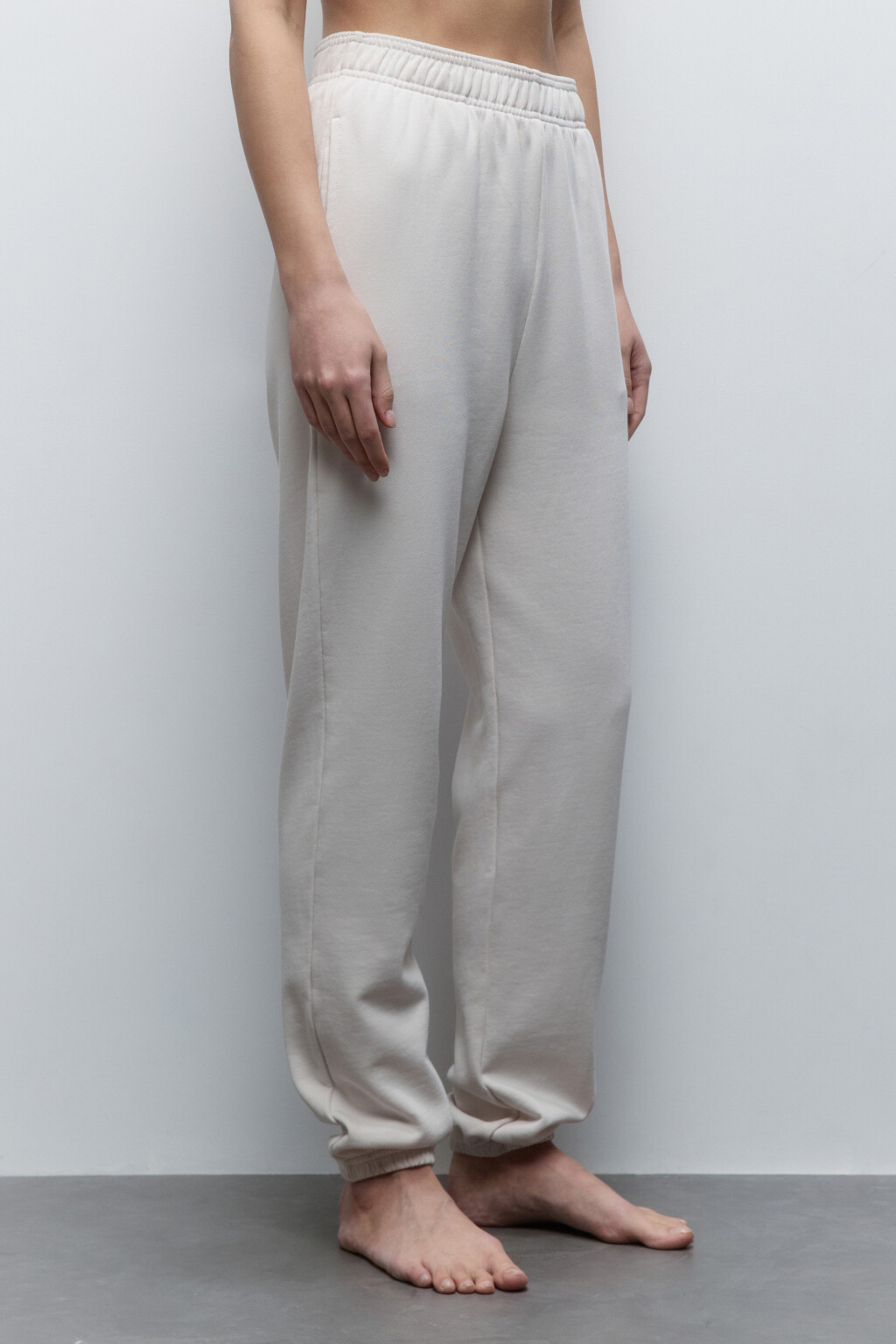 Брюки-джоггеры домашние с вареным эффектом - цвет бежевый - 3