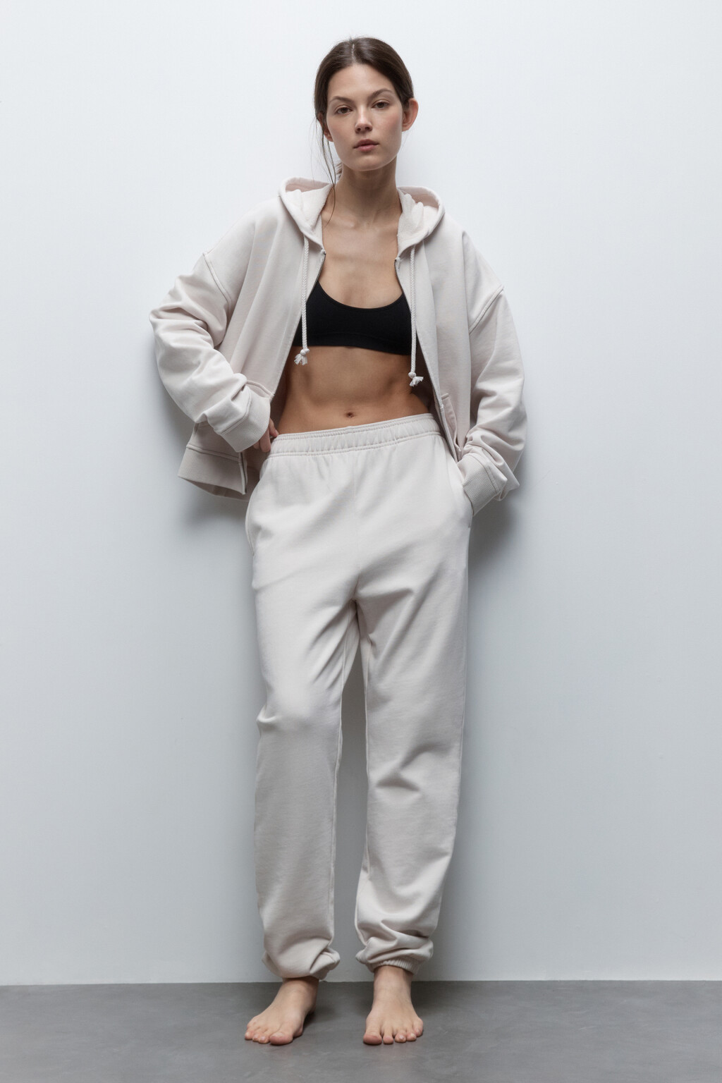 Брюки-джоггеры домашние с вареным эффектом - цвет бежевый - 5