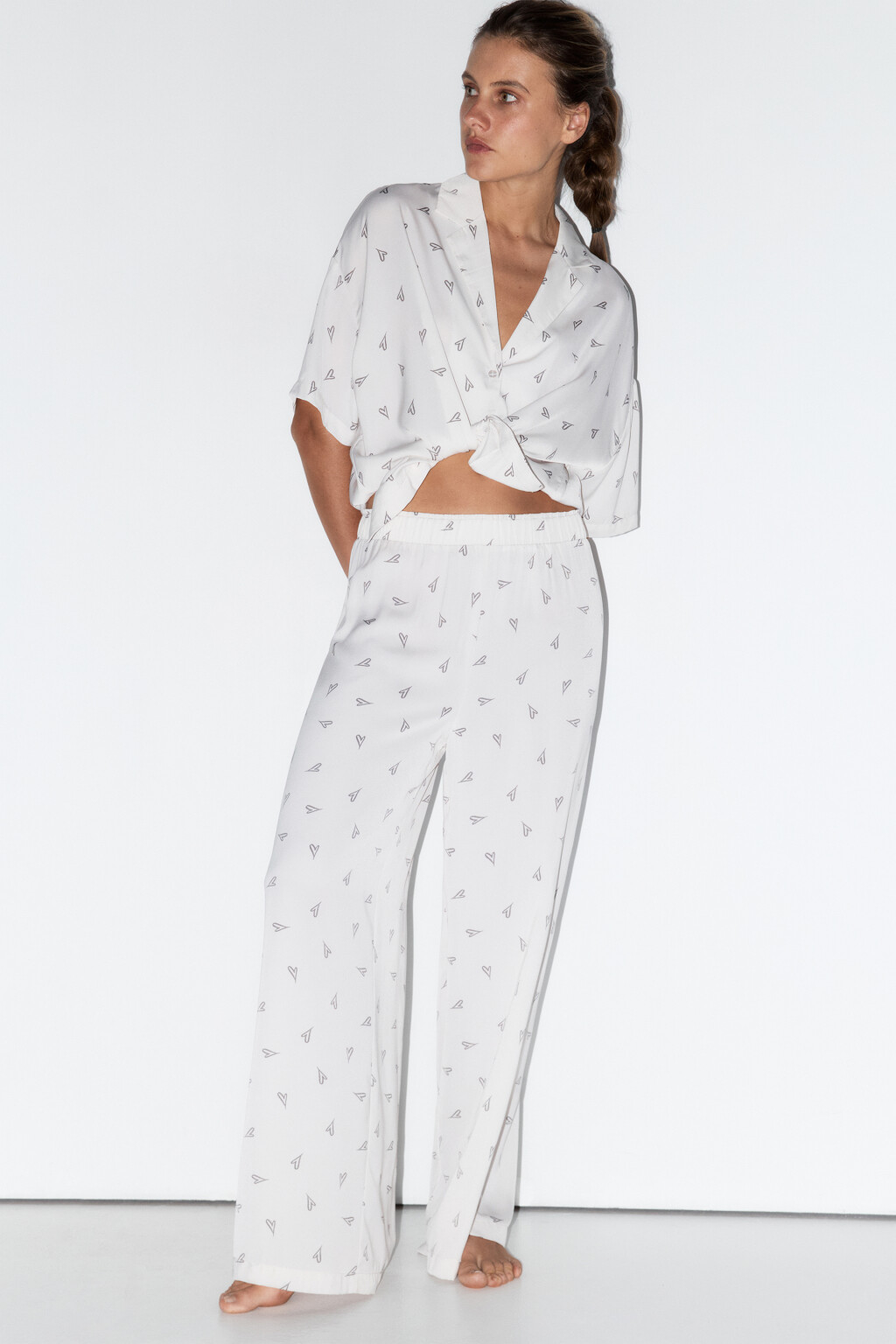 Брюки домашние атласные с принтом - цвет бежевый - 2