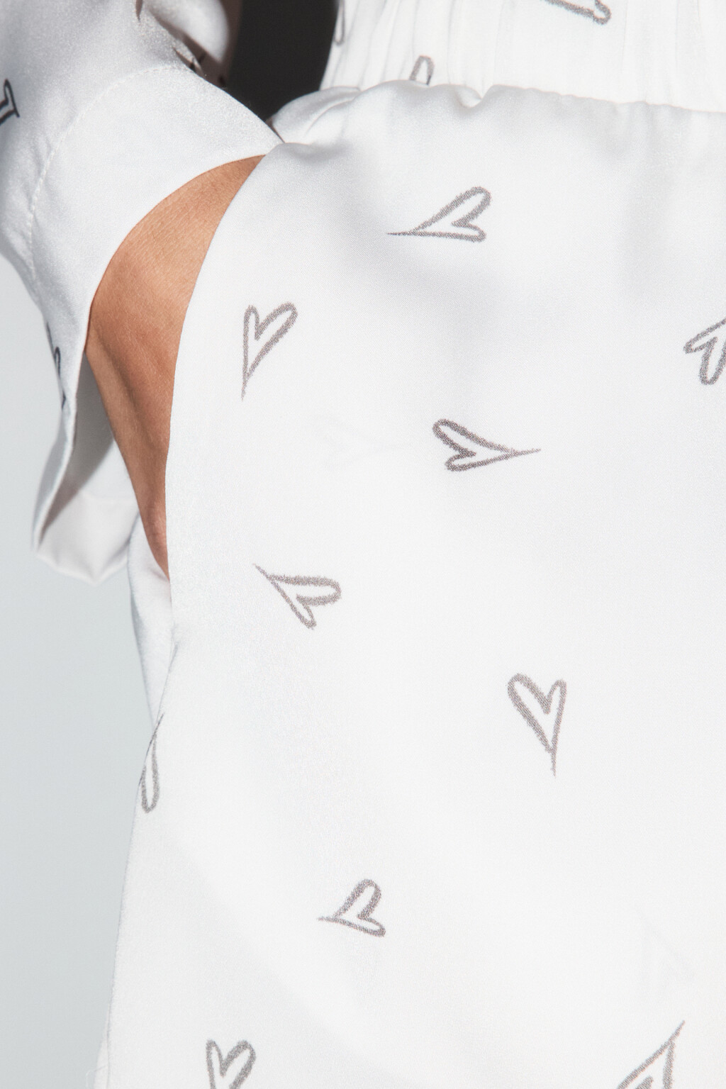 Шорты домашние атласные с принтом - цвет бежевый - 7