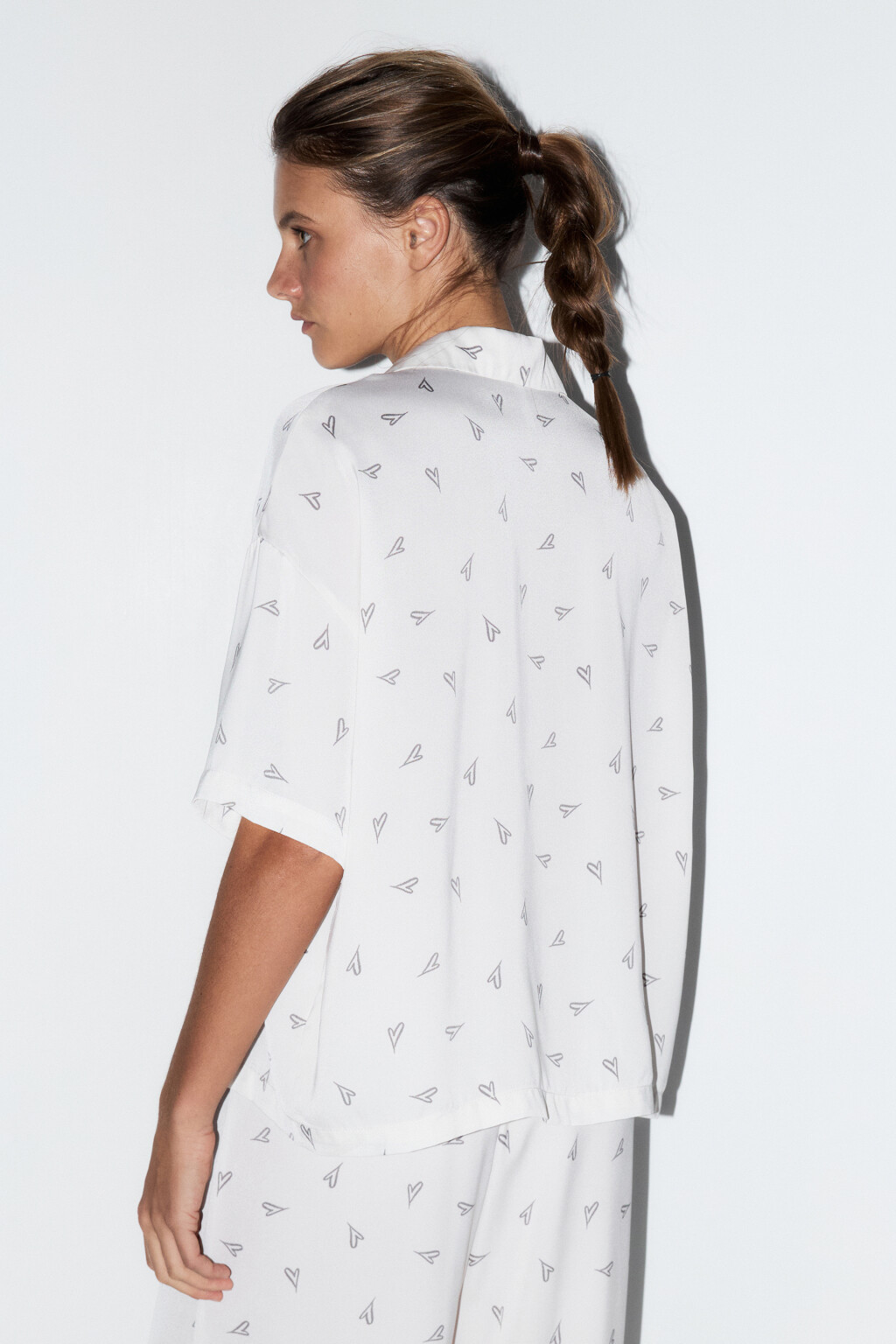 Блузка домашняя атласная с принтом - цвет бежевый - 4