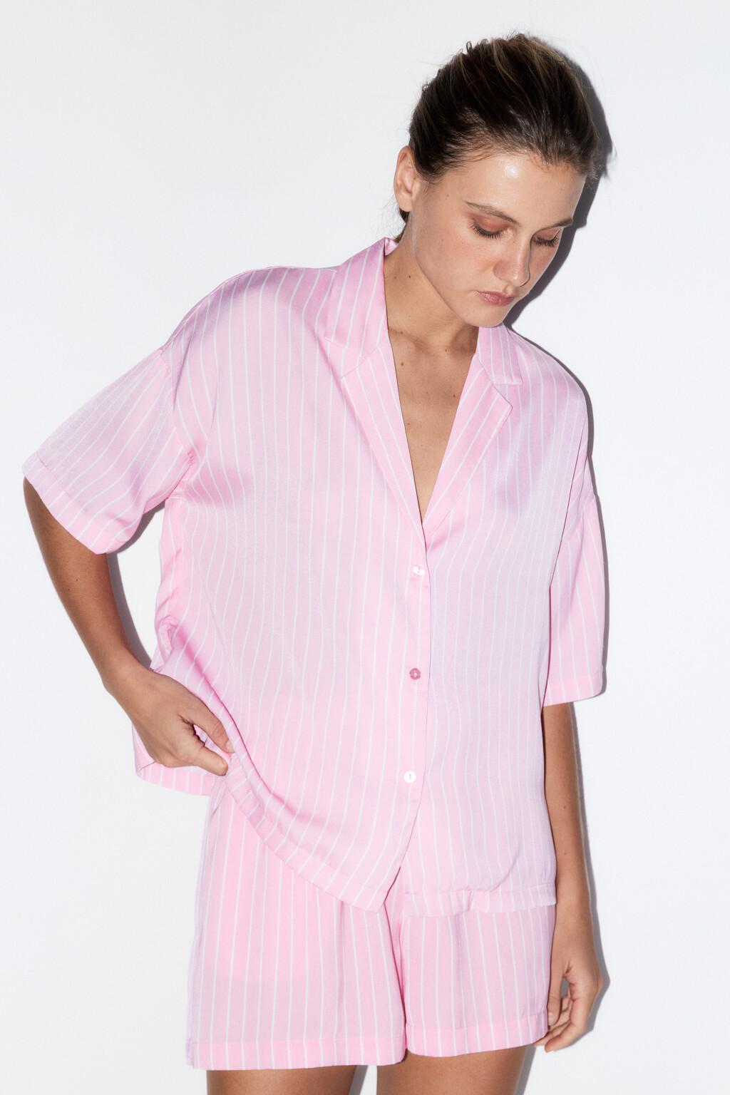 Блузка домашняя атласная с принтом - цвет розовый - 2