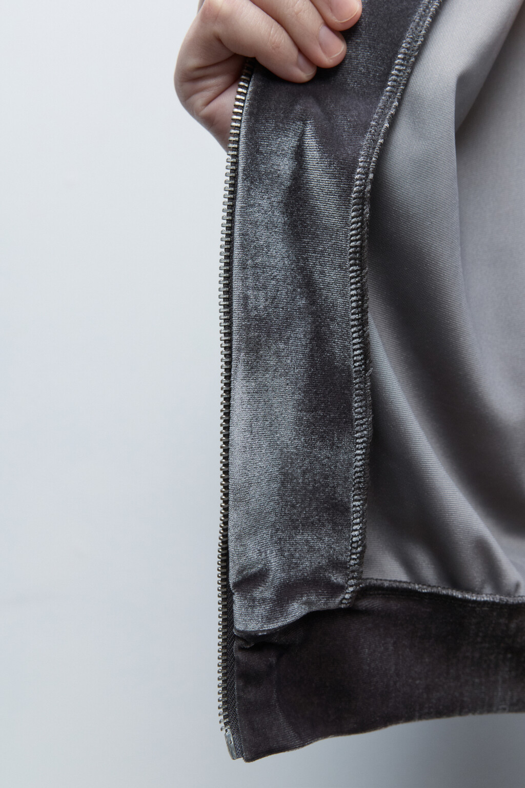 Толстовка домашняя велюровая со стразами - цвет серый - 8