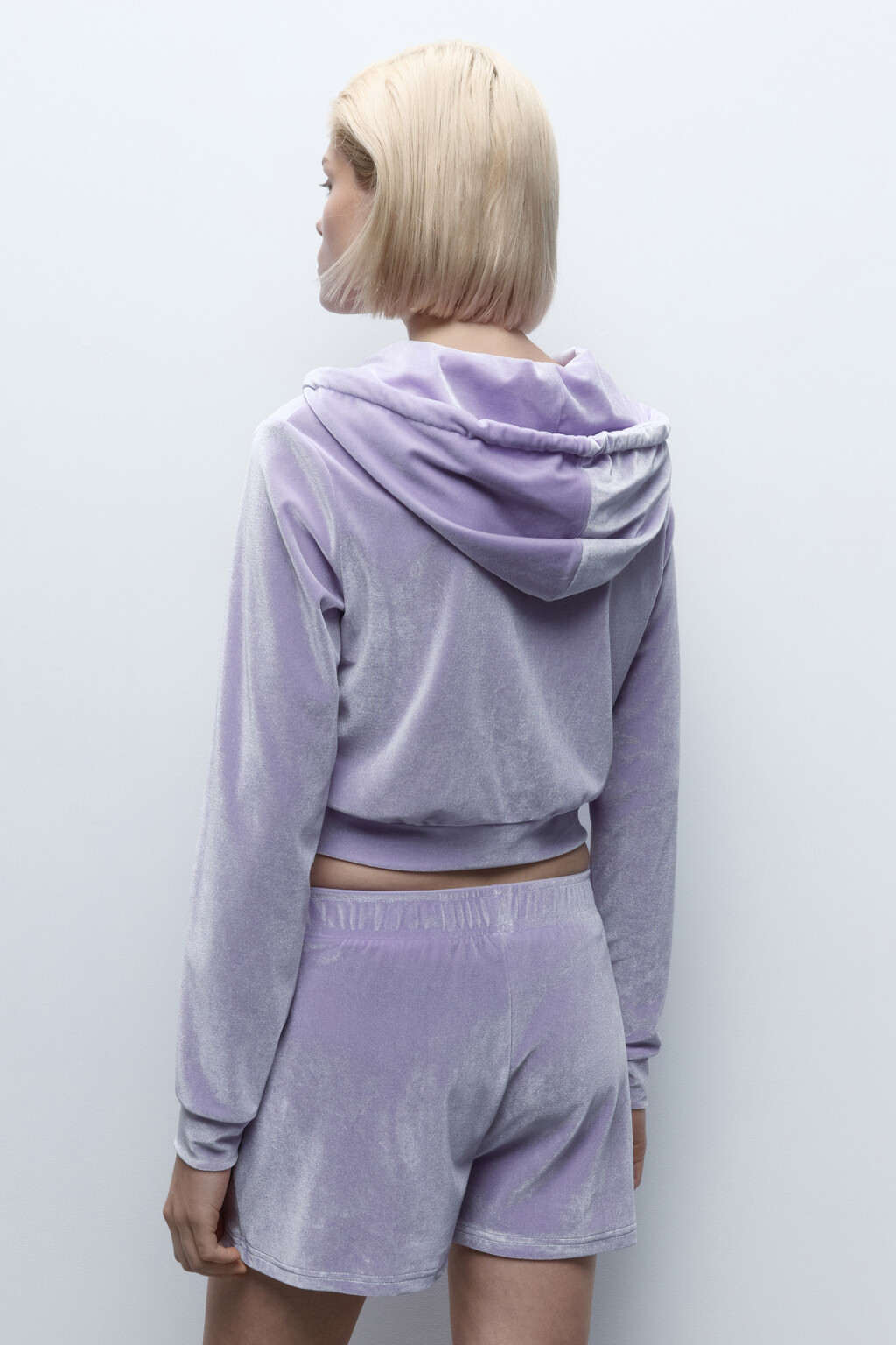 Толстовка домашняя велюровая со стразами - цвет сиреневый - 4