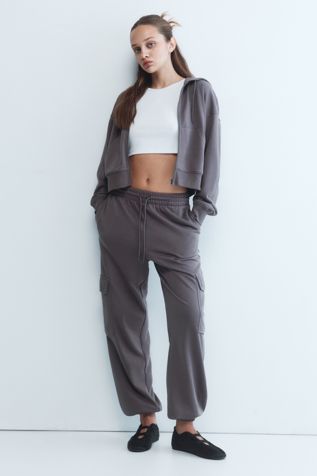 Брюки-джоггеры из футера с высокой посадкой - цвет бежевый - 5