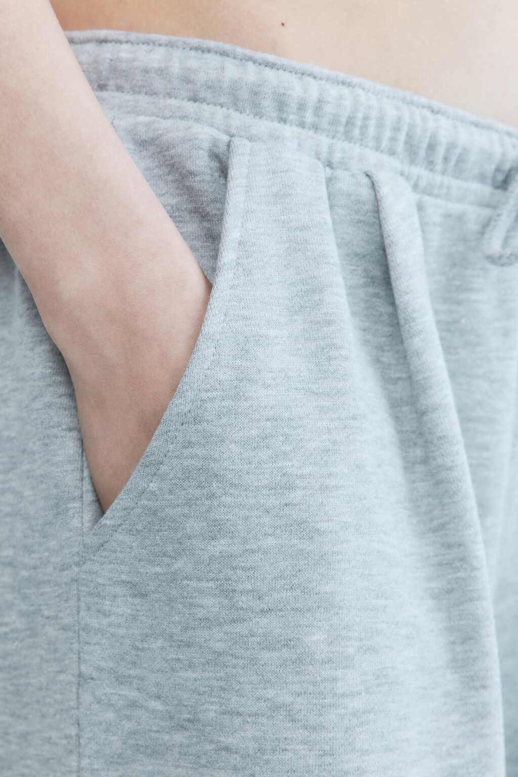 Шорты-бриджи трикотажные с поясом на завязках - цвет серый - 7