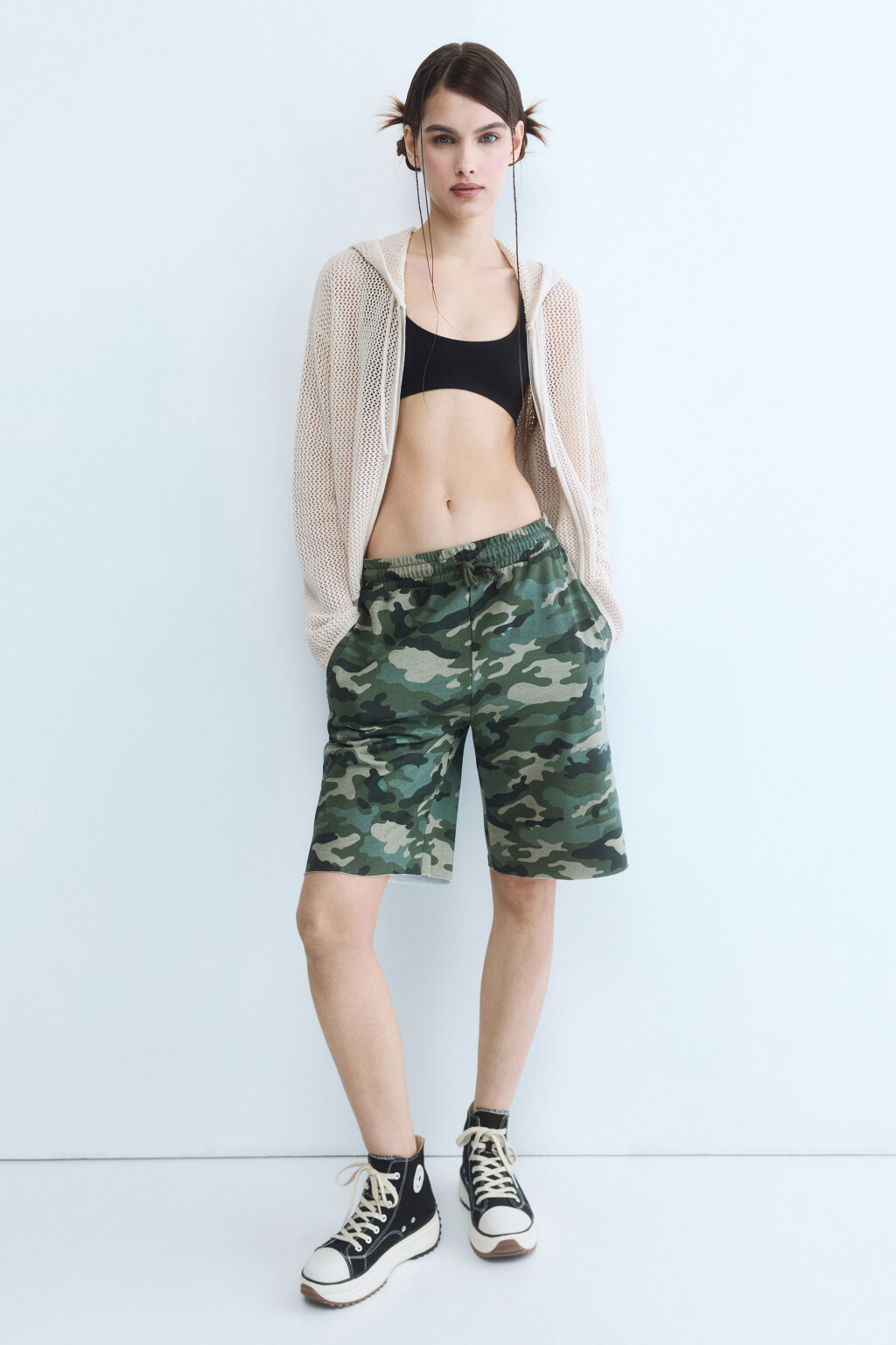 Шорты-бриджи трикотажные с принтом - цвет зеленый - 1