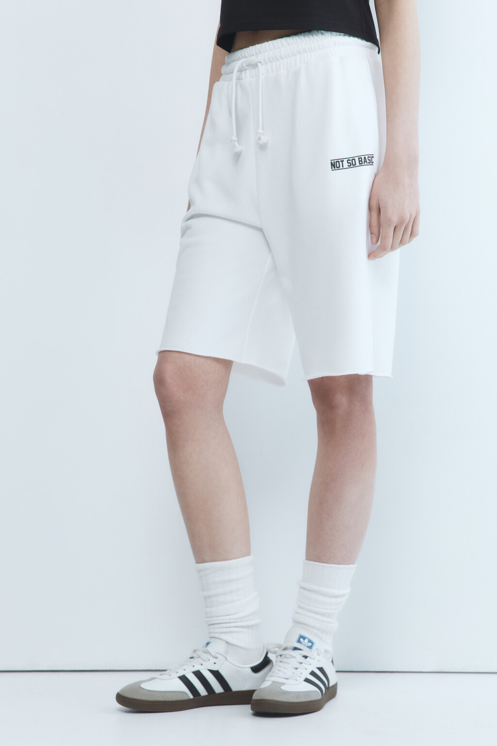 Шорты-бриджи трикотажные с принтом - цвет молочный - 3