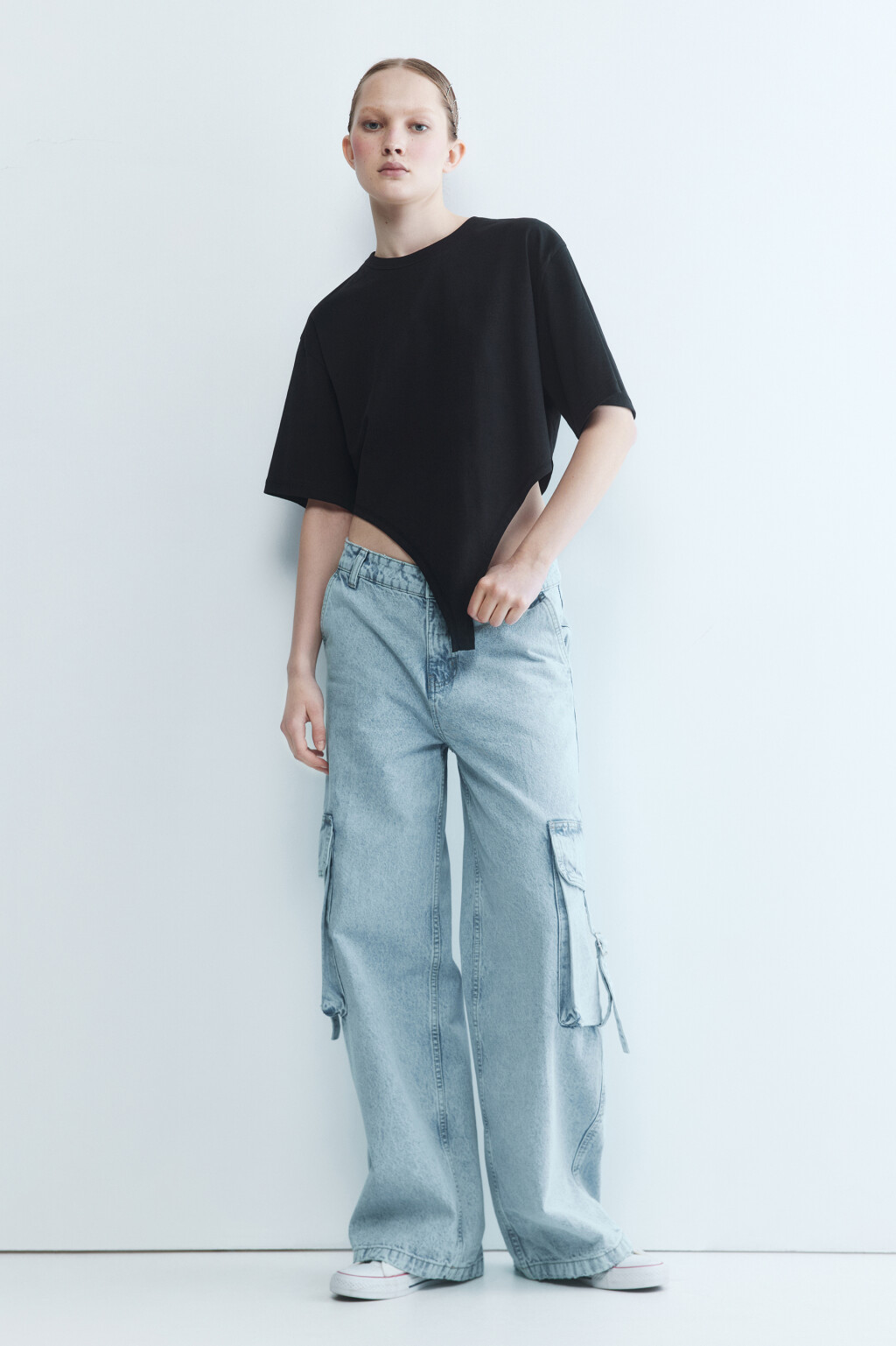 Топ-футболка с удлиненным низом - цвет черный - 5