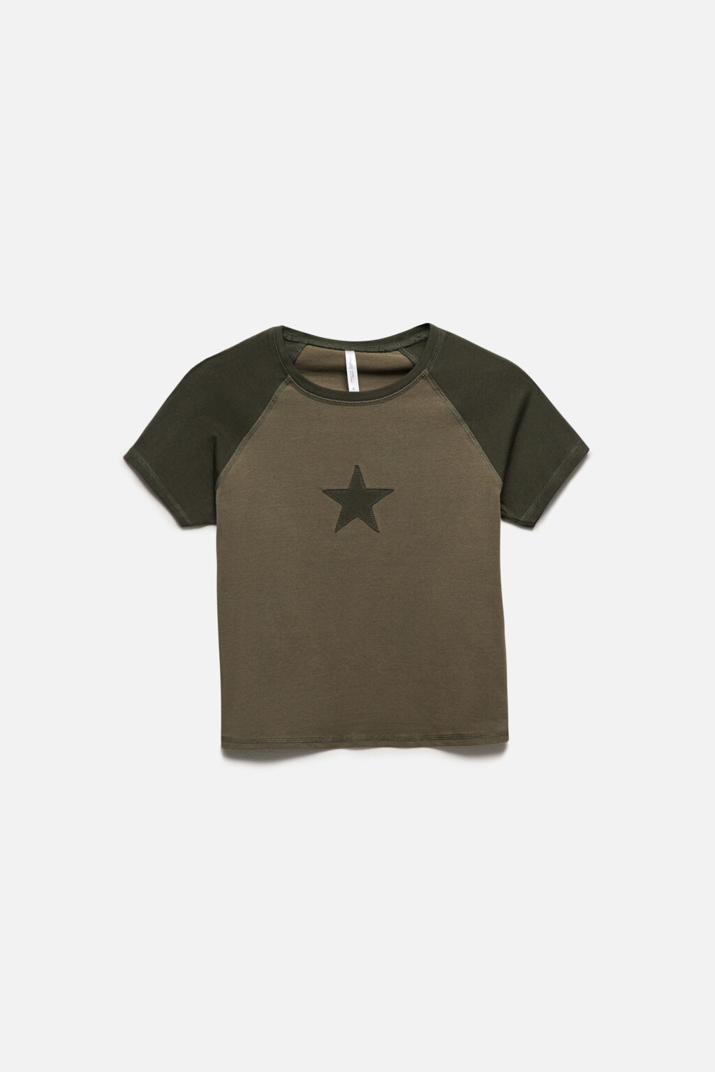 Футболка-топ с вышивкой на груди - цвет зеленый - 8